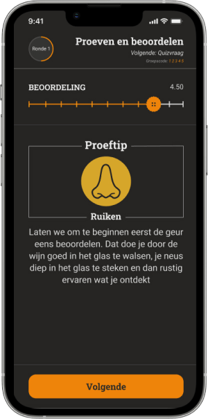 Scherm waarin je een wijn een cijfer geeft, met daaronder een proeftip over ruiken